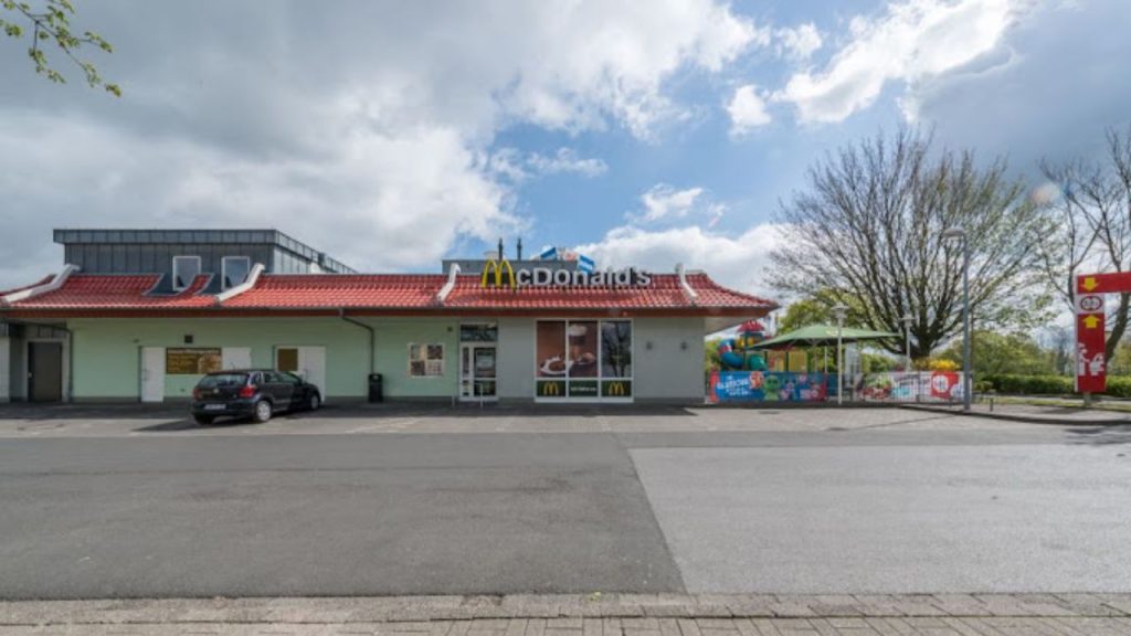 McDonald's Schleefstraße 17