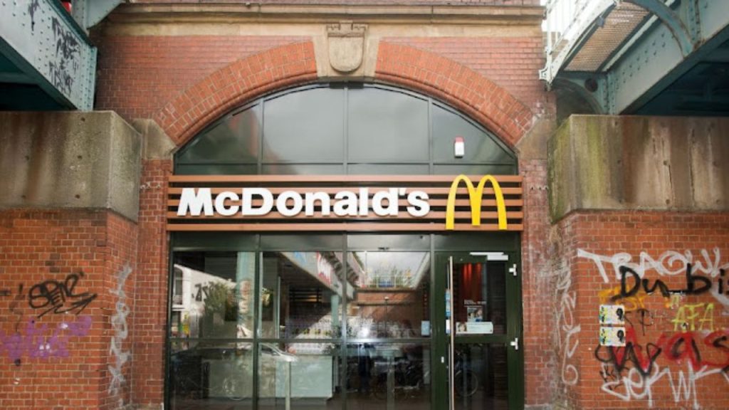 McDonald's Sternschanze 1